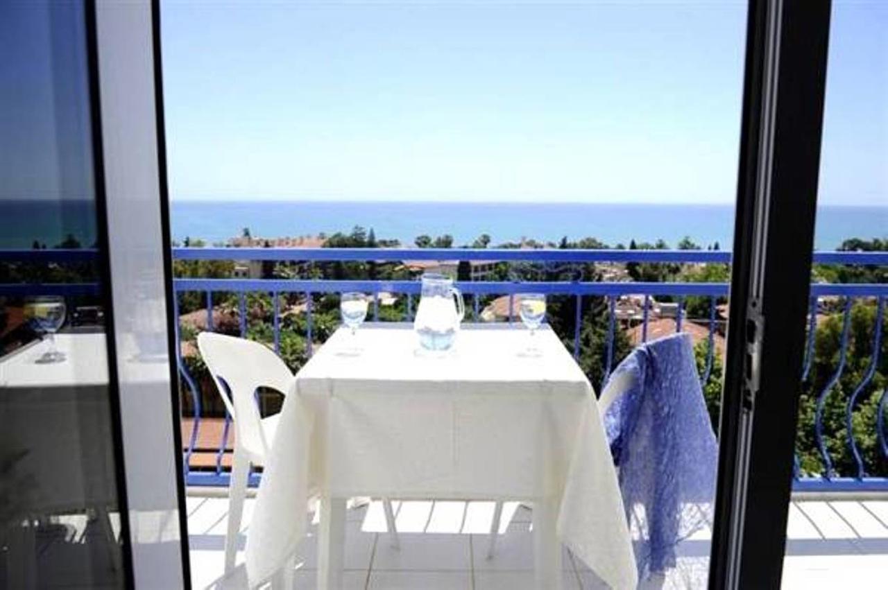 Joker Hill Aparthotel